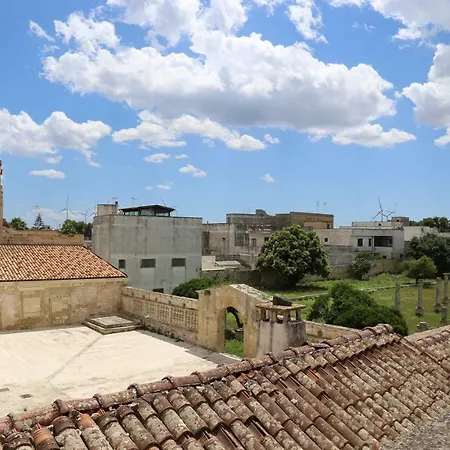 Dimora Dei Severini * Pisignano (Lecce)
