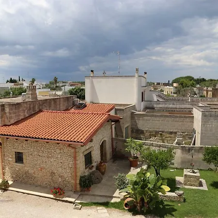 Dimora Dei Severini * Pisignano (Lecce)